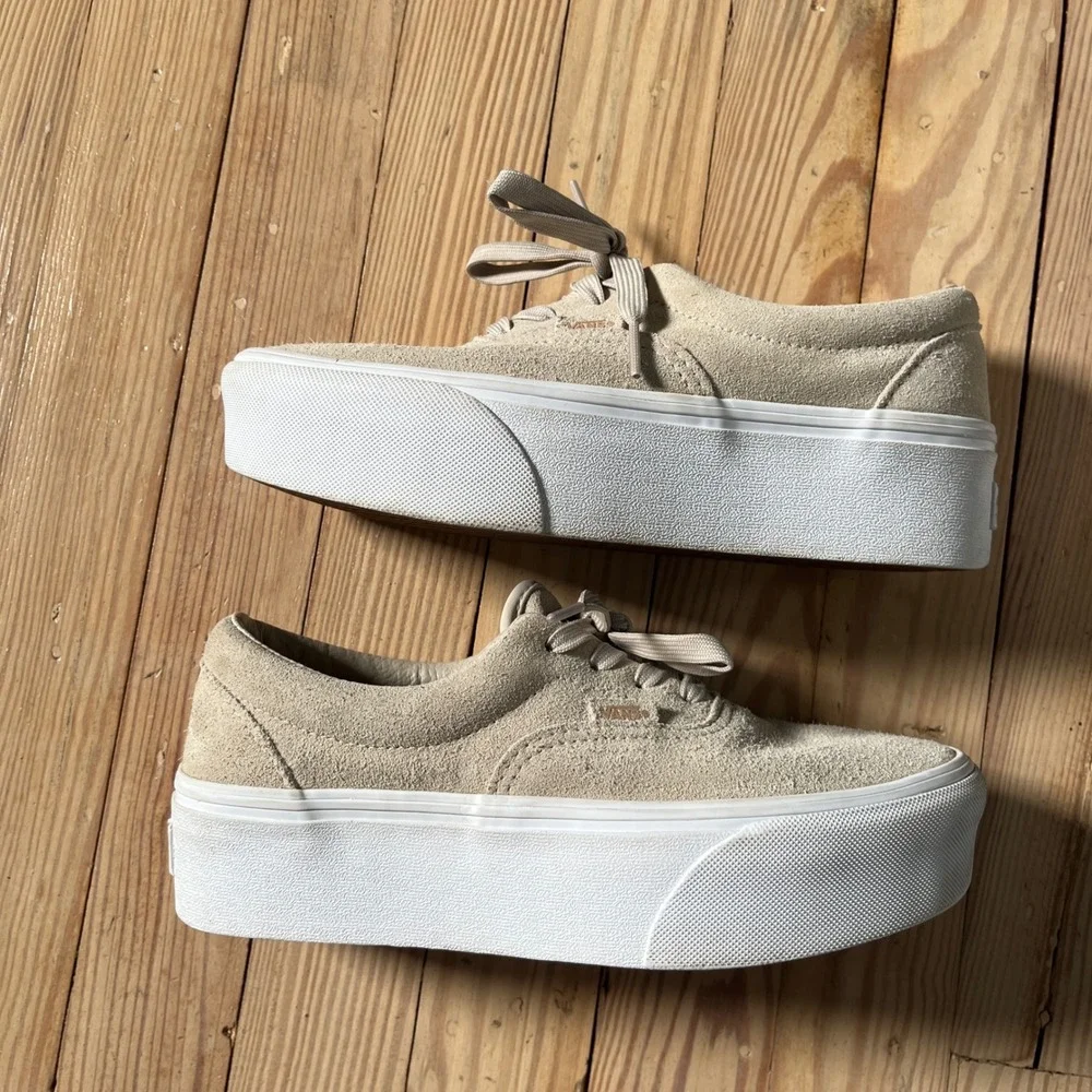 Vans era stacked